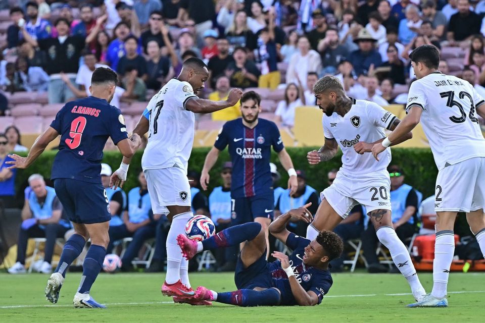 13场11球！1米91巴西锋霸紧追哈兰德，安帅迎支点王！