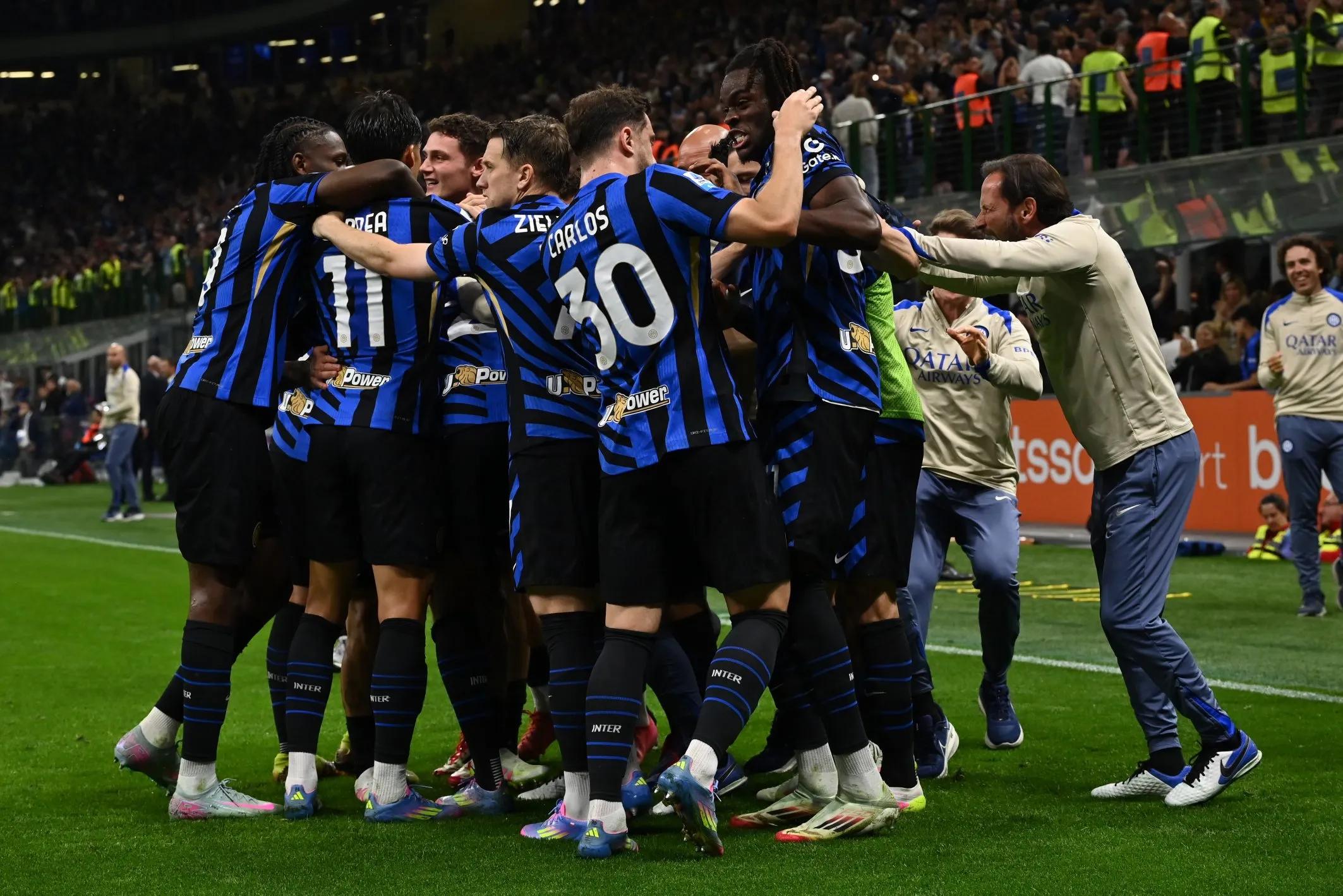 湖人新赛季连胜三场，团队配合显著提升